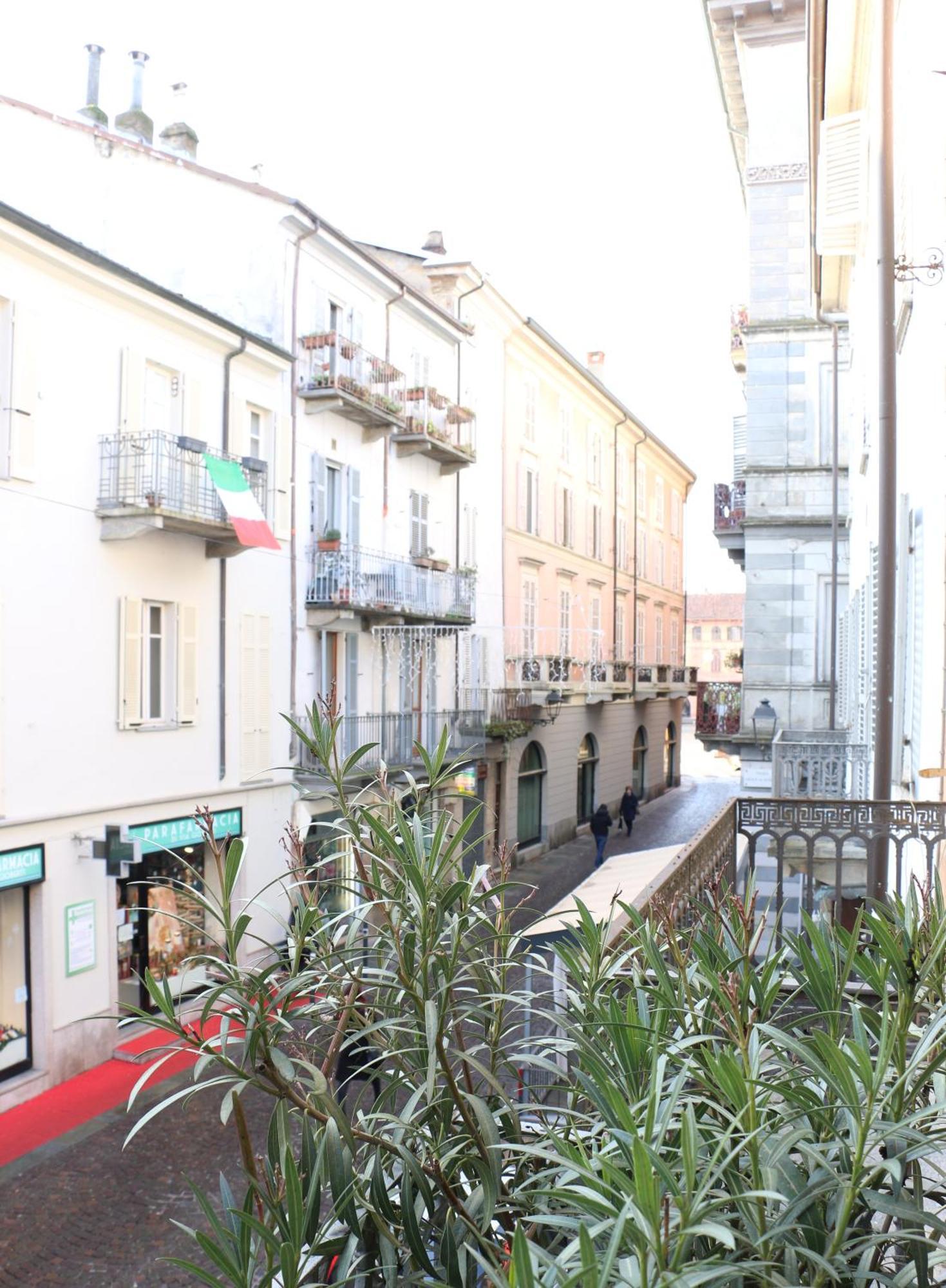 Le Melusine Apartment Vercelli Exterior foto